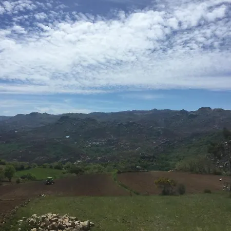 Fraga De Pitoes Pitoes das Junias