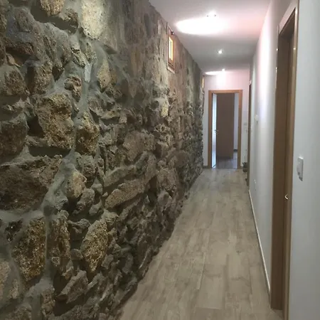 Fraga De Pitoes ファームステイ ピトエンス・ダス・ジュニアス