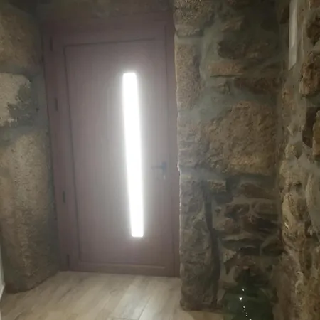 Fraga De Pitoes Bauernhof *