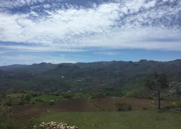 Fraga De Pitoes 皮同伊斯-达斯-朱尼亚斯