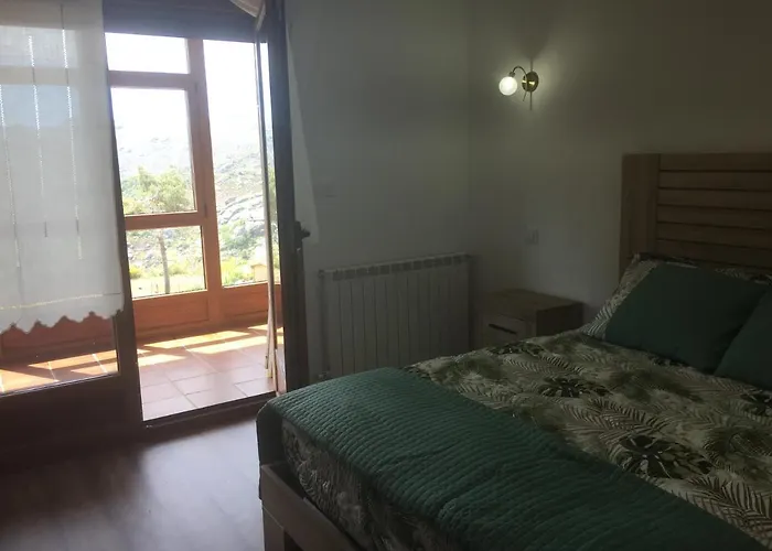 Fraga De Pitoes Gospodarstwo agroturystyczne Pitoes das Junias