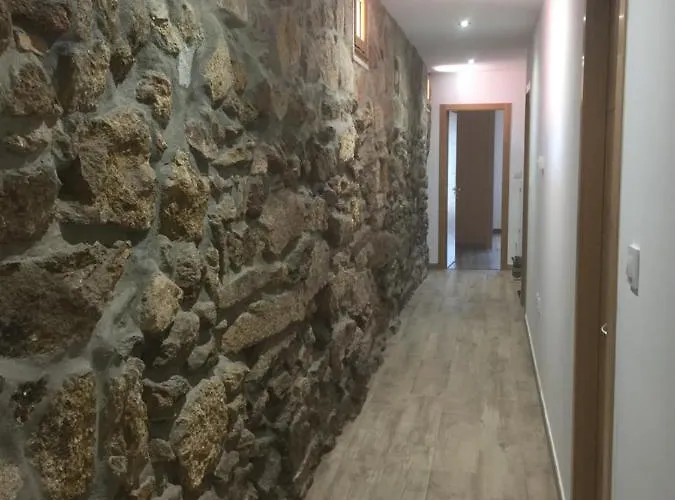 Fraga De Pitoes Gospodarstwo agroturystyczne Pitoes das Junias